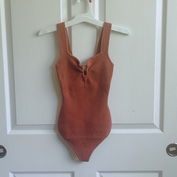 abercrombie and fitch bodysuit - Picture 2 of 4